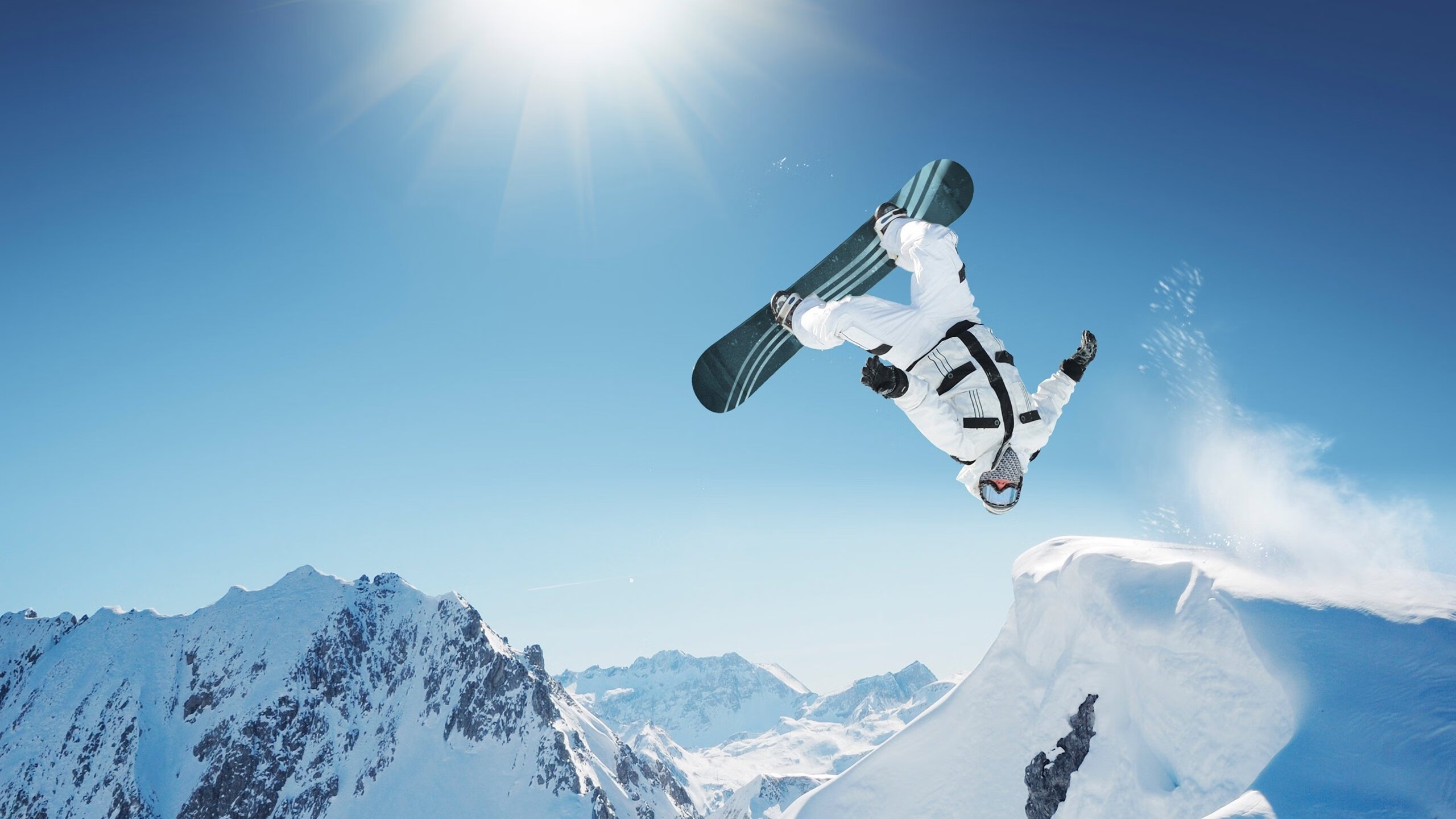 _全民骑行挑战赛:绿色出行新潮流_,绿色骑行活动主题