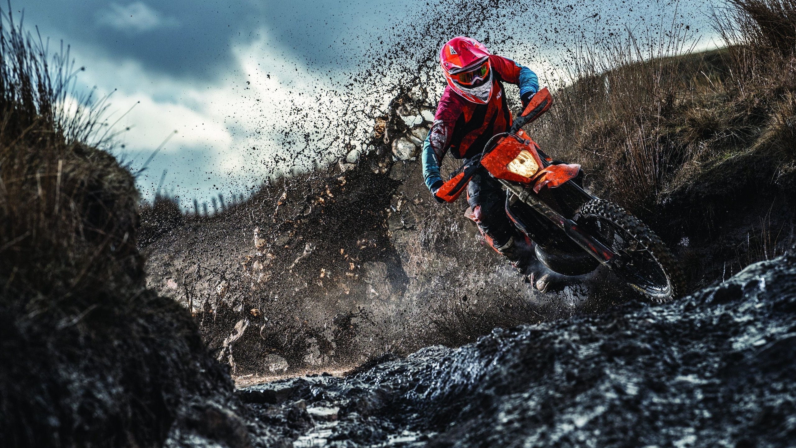 九游网游官网-_全球极光滑雪：在光辉中驰骋_，全球极光胜地